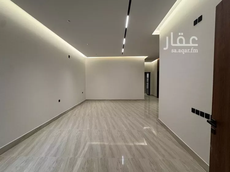 دور للبيع في شارع الحريق, حي ديراب, مدينة الرياض, منطقة الرياض صورة 4