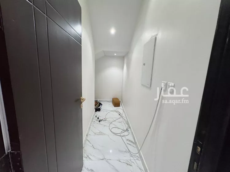 فيلا للبيع في شارع يحيى بن أبي المعالي, حي العريجاء الغربي, مدينة الرياض, منطقة الرياض صورة 4