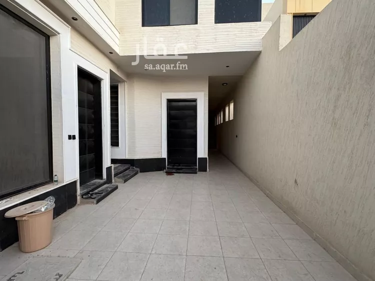 فيلا للبيع في شارع الإمام مالك, حي بدر, مدينة الرياض, منطقة الرياض صورة 4