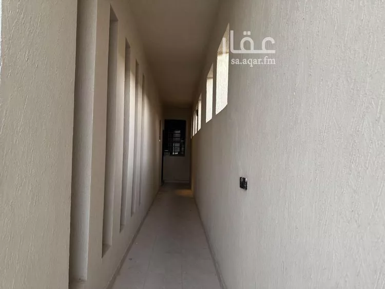 فيلا للبيع في شارع الإمام مالك, حي بدر, مدينة الرياض, منطقة الرياض صورة 3