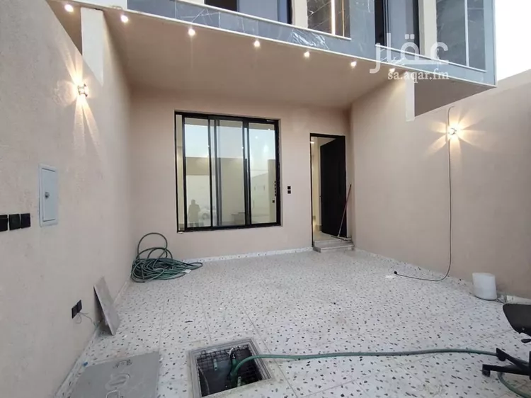 فيلا للبيع في شارع عباس عبدالجبار, حي العوالي, مدينة الرياض, منطقة الرياض صورة 2