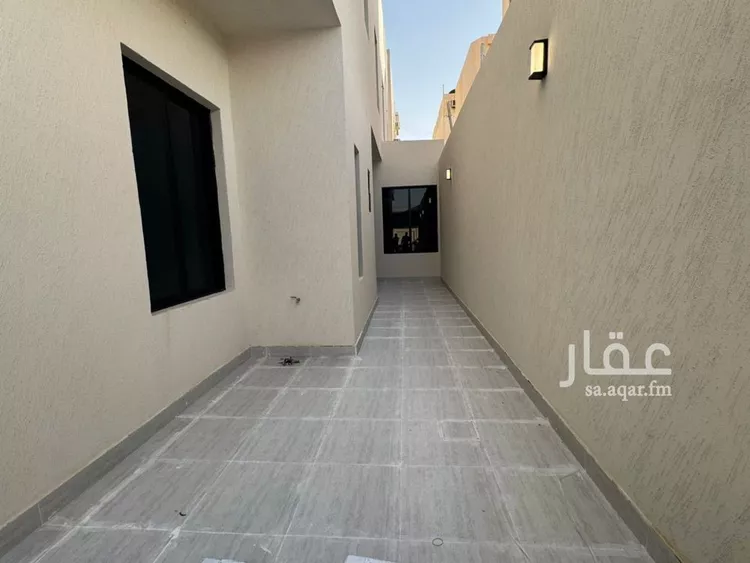 دور للبيع في شارع كياد, حي بدر, مدينة الرياض, منطقة الرياض صورة 3