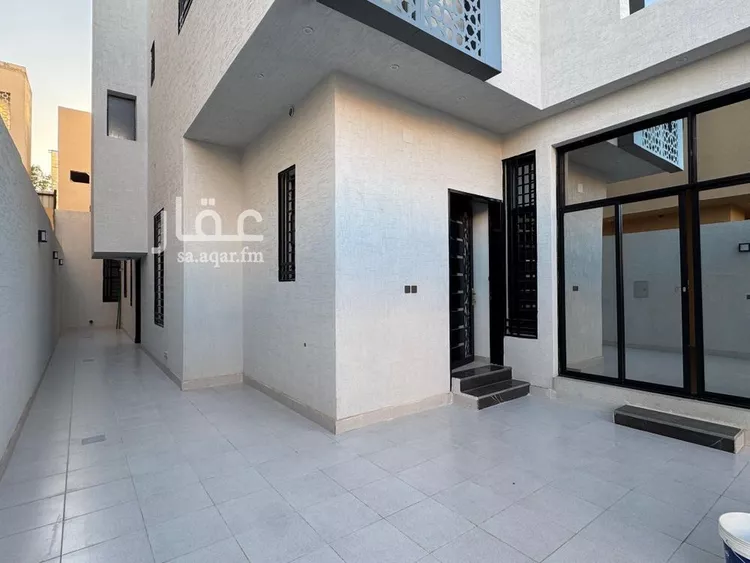 فيلا للبيع في شارع خارجة بن حذافة, حي العريجاء الأوسط, مدينة الرياض, منطقة الرياض صورة 4