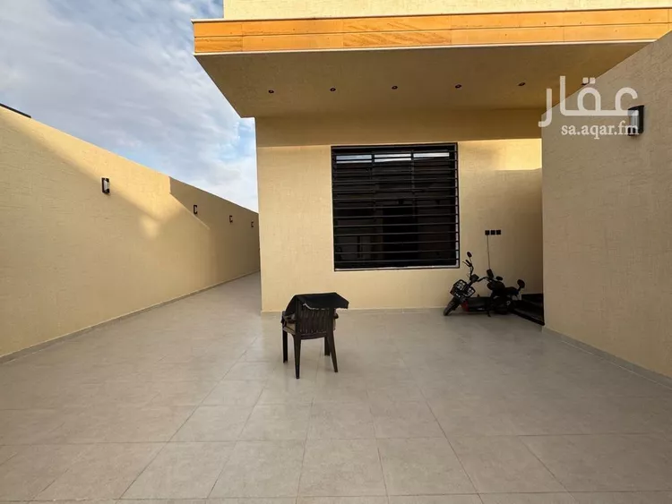 دور للبيع في شارع زياد الباهلي, حي العوالي, مدينة الرياض, منطقة الرياض صورة 3