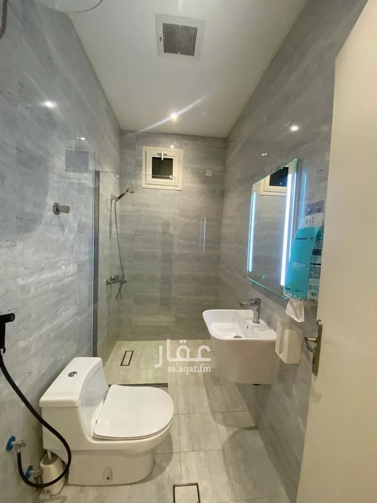 شقة للإيجار في شارع شهيد الدين ثم الوطن عبدالله خلوفه أحمد, حي الشهداء, مدينة الرياض, منطقة الرياض صورة 2
