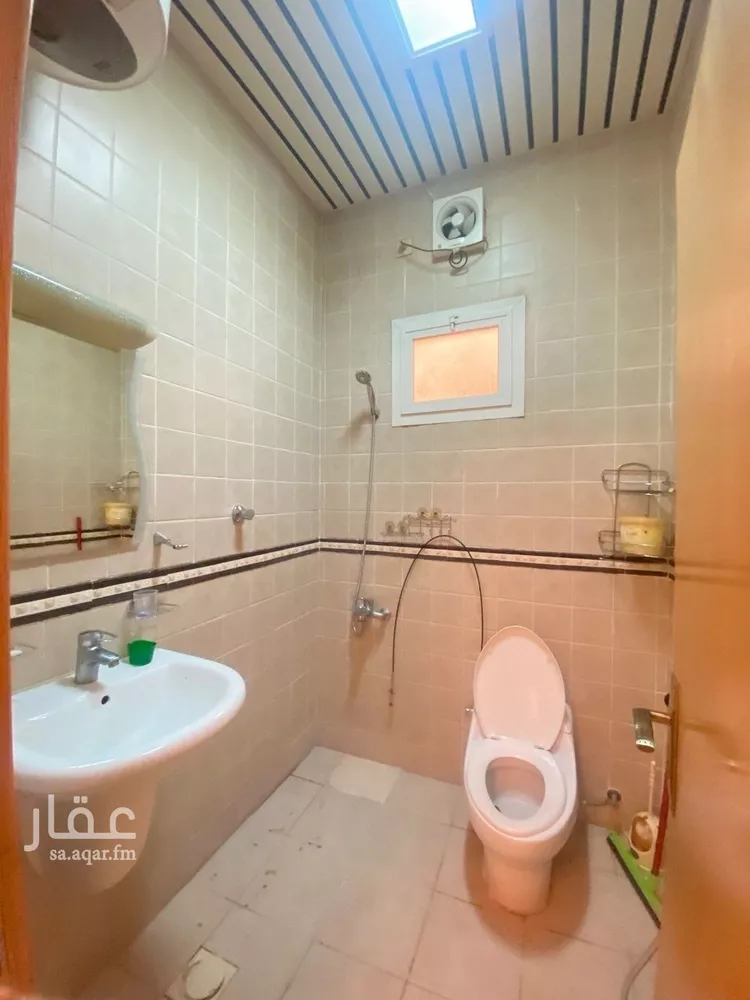 شقة للإيجار في شارع ابن الرومي, حي السليمانية, مدينة الرياض, منطقة الرياض صورة 4