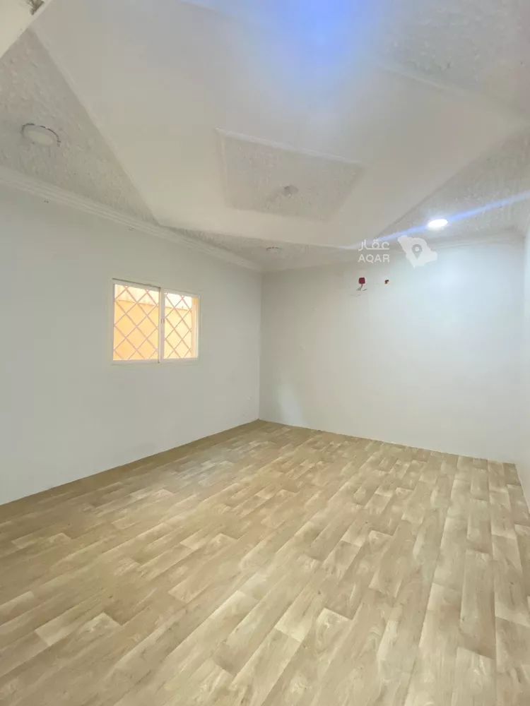 Floor for Rent in Riyadh An Nuzhah 7