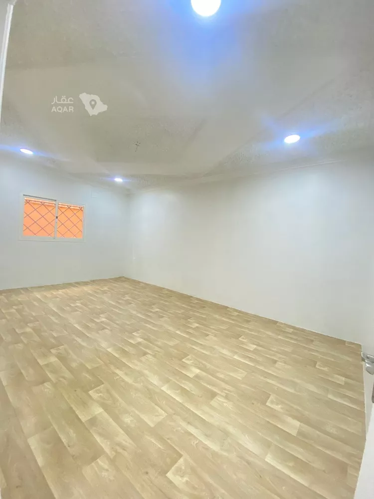 Floor for Rent in Riyadh An Nuzhah 8