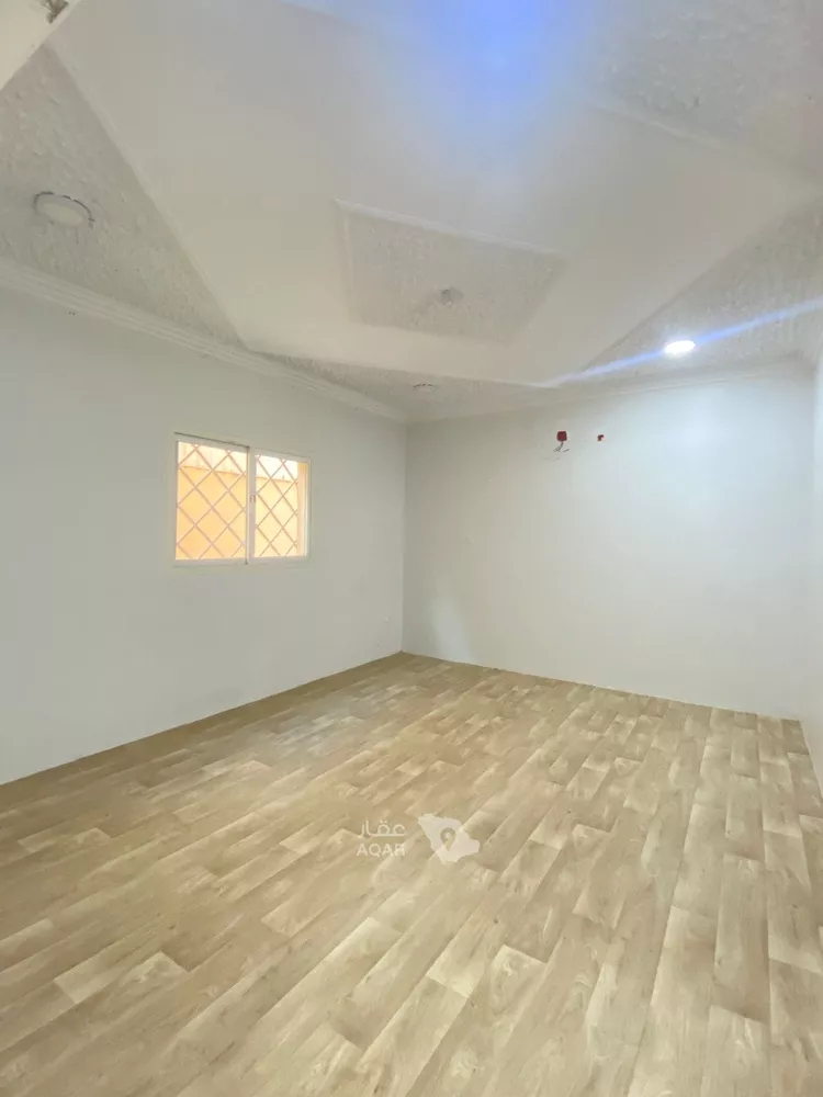 Floor for Rent in Riyadh An Nuzhah 13