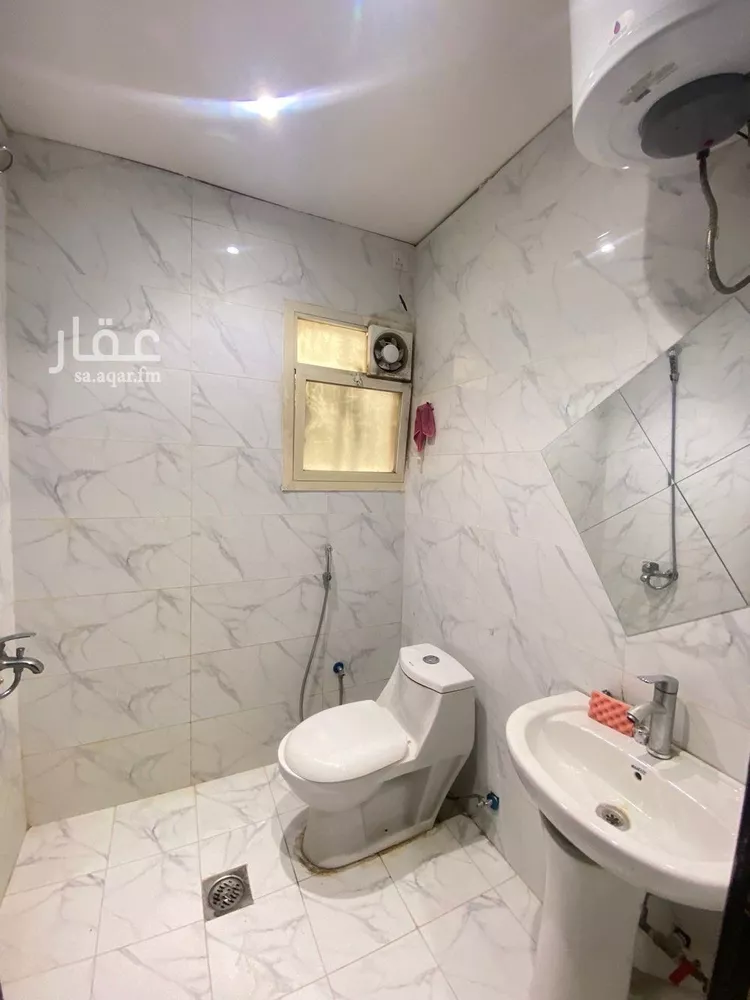 شقة للإيجار في شارع زيد البغدادي, حي الوزارات, مدينة الرياض, منطقة الرياض صورة 4