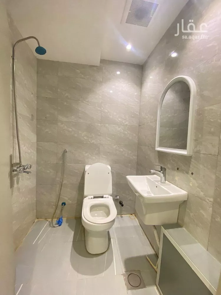 شقة للإيجار في شارع جرير بن عبدالله البجلي, حي مغرزات, مدينة الرياض, منطقة الرياض صورة 4