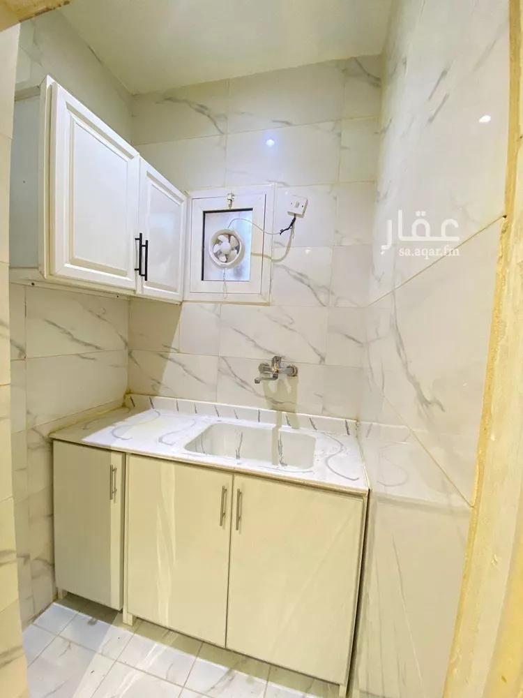 شقة للإيجار في شارع ابي سفيان بن حرب, حي النزهة, مدينة الرياض, منطقة الرياض صورة 4