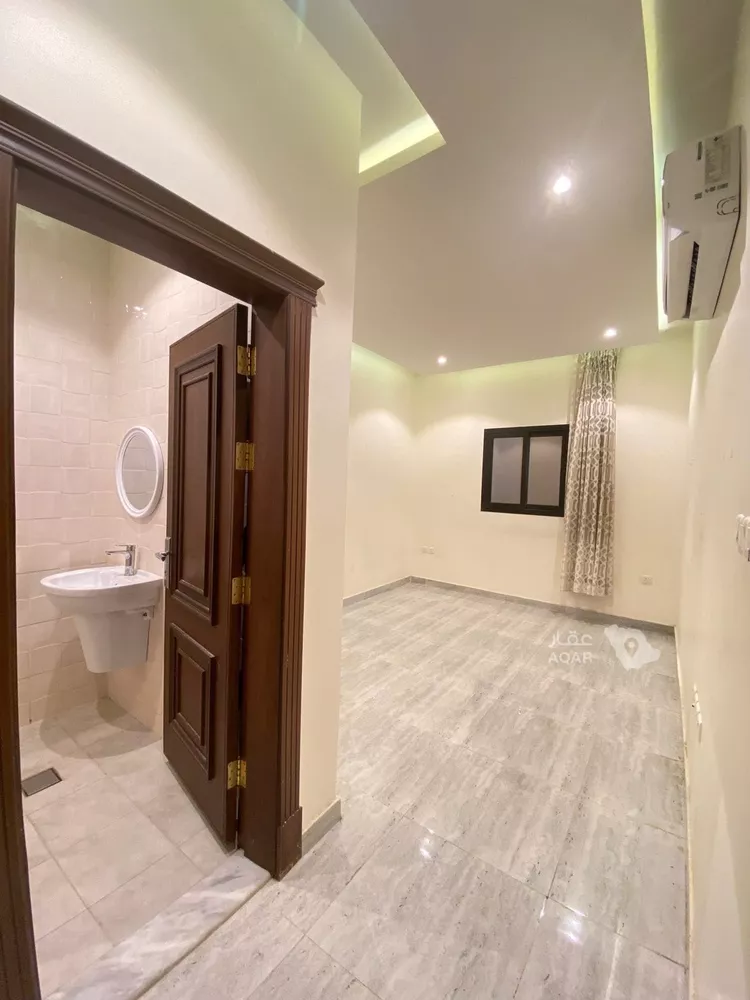 Floor for Rent in Riyadh An Narjis 6