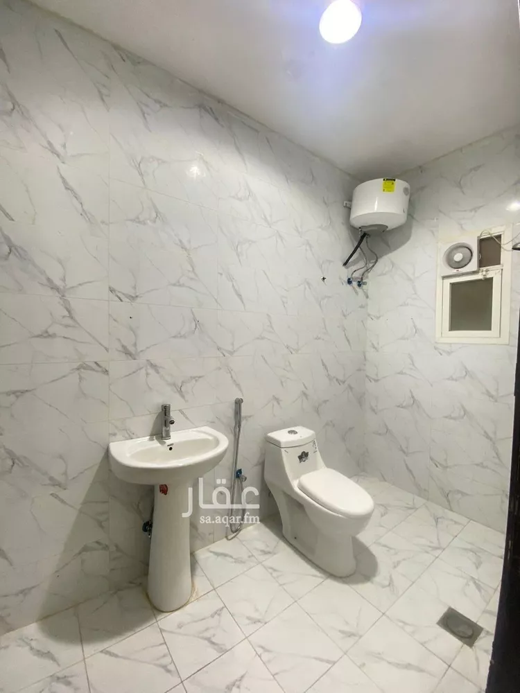 شقة للإيجار في شارع زيد البغدادي, حي الوزارات, مدينة الرياض, منطقة الرياض صورة 4