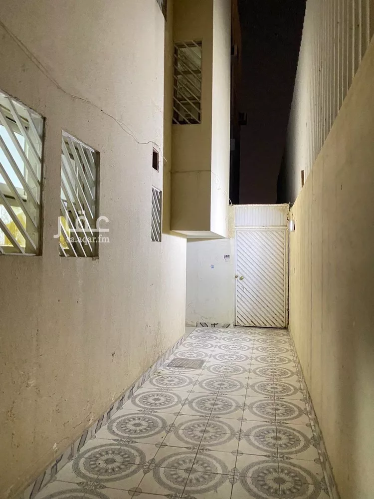 شقة للإيجار في شارع قس بن ساعدة, حي الملك فيصل, مدينة الرياض, منطقة الرياض صورة 2