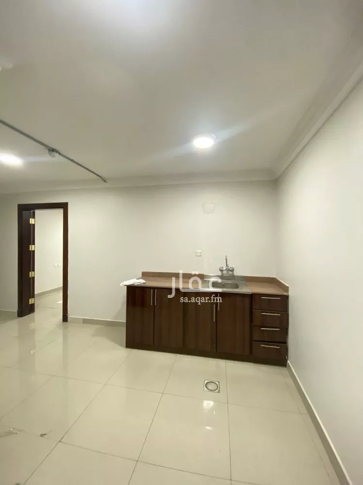 Commercial Office for Rent in Riyadh Ar Rawdah صورة 3