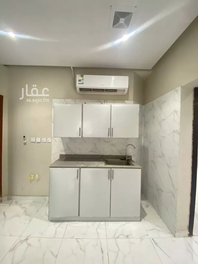 شقة للإيجار في شارع حارثة بن عدي, حي الوزارات, مدينة الرياض, منطقة الرياض صورة 4