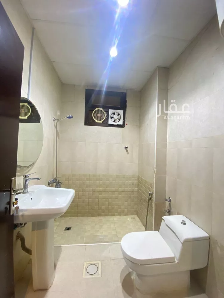 شقة للإيجار في شارع حسين الجزيري, حي المصيف, مدينة الرياض, منطقة الرياض 7