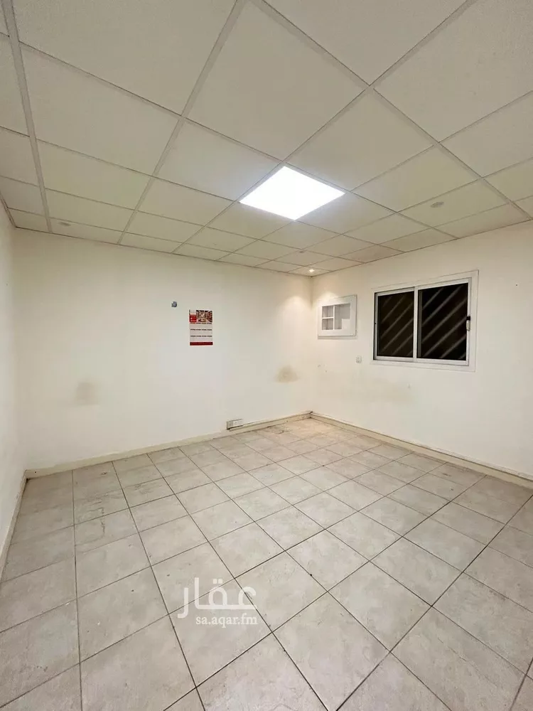 مكتب تجاري للإيجار في شارع الهواري, حي الملز, مدينة الرياض, منطقة الرياض صورة 4