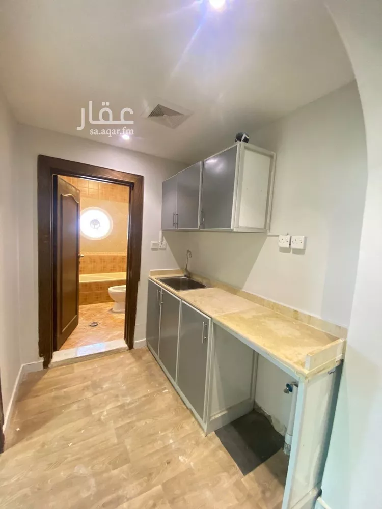 شقة للإيجار في شارع جرير بن عبدالله البجلي, حي مغرزات, مدينة الرياض, منطقة الرياض صورة 5