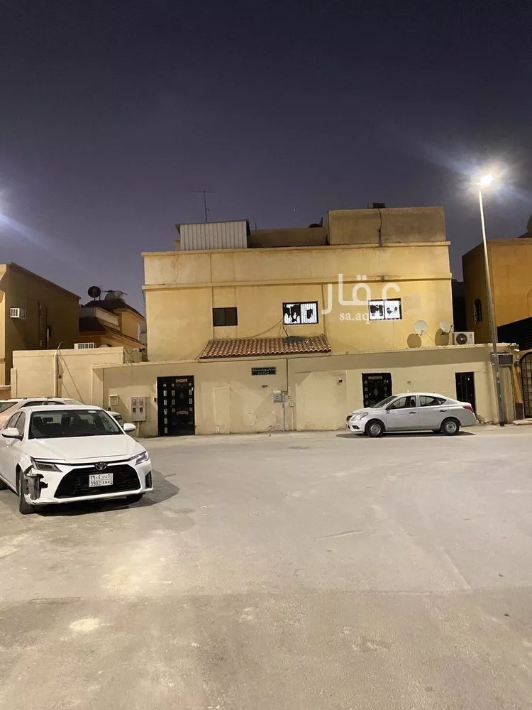 فيلا للبيع في شارع أبي يوسف بن مبارك, حي الربوة, مدينة الرياض, منطقة الرياض صورة 2