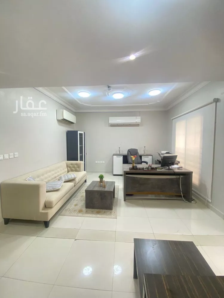 مكتب تجاري للإيجار في شارع إدريس بن عثمان, حي المصيف, مدينة الرياض, منطقة الرياض 8