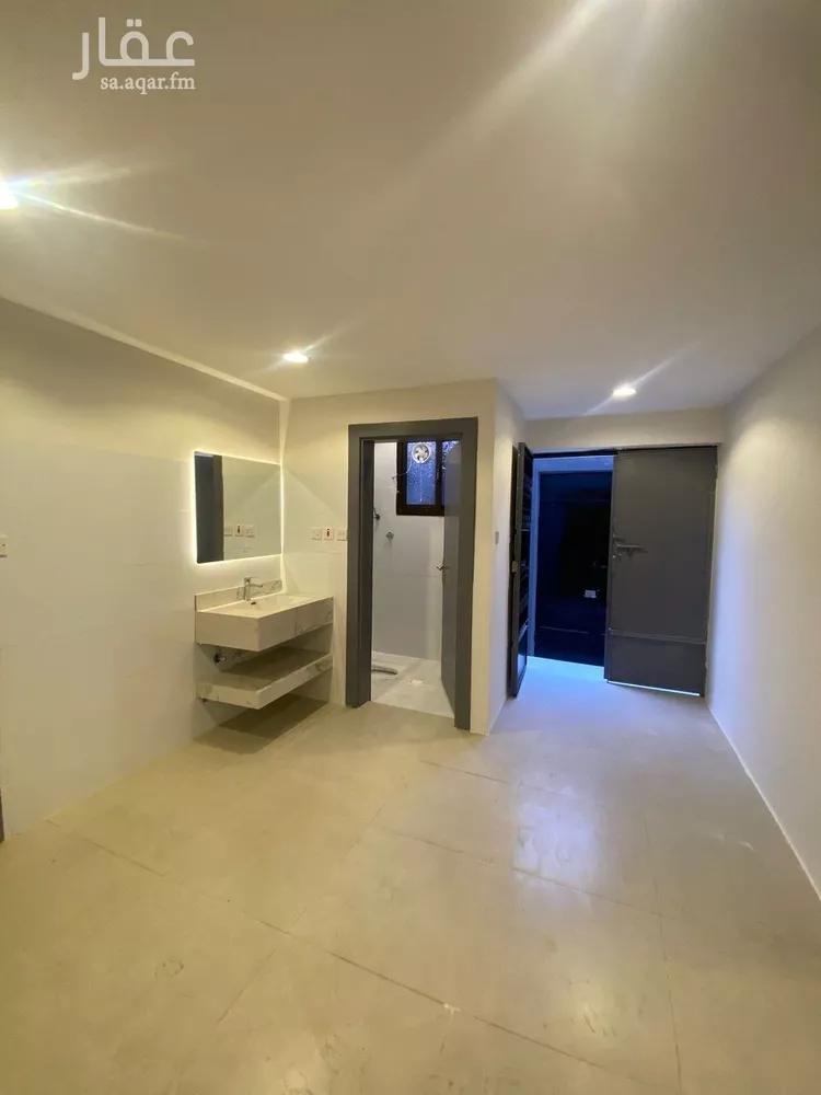 فيلا للإيجار في شارع عذبة, حي الوادي, مدينة الرياض, منطقة الرياض صورة 5