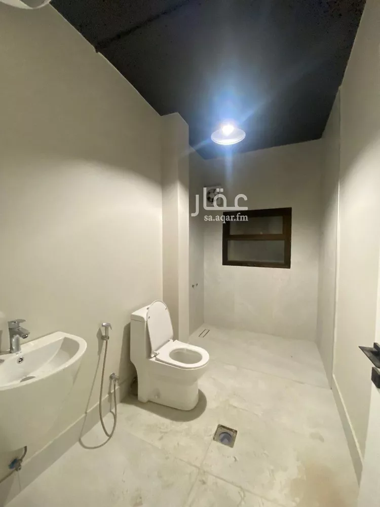 مكتب تجاري للإيجار في شارع  احمد ابن حنبل, حي الريان, مدينة الرياض, منطقة الرياض صورة 5