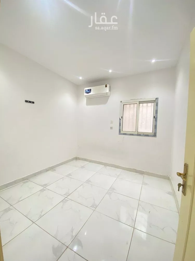 شقة للإيجار في شارع عثمان بن عيسى, حي الإزدهار, مدينة الرياض, منطقة الرياض صورة 3
