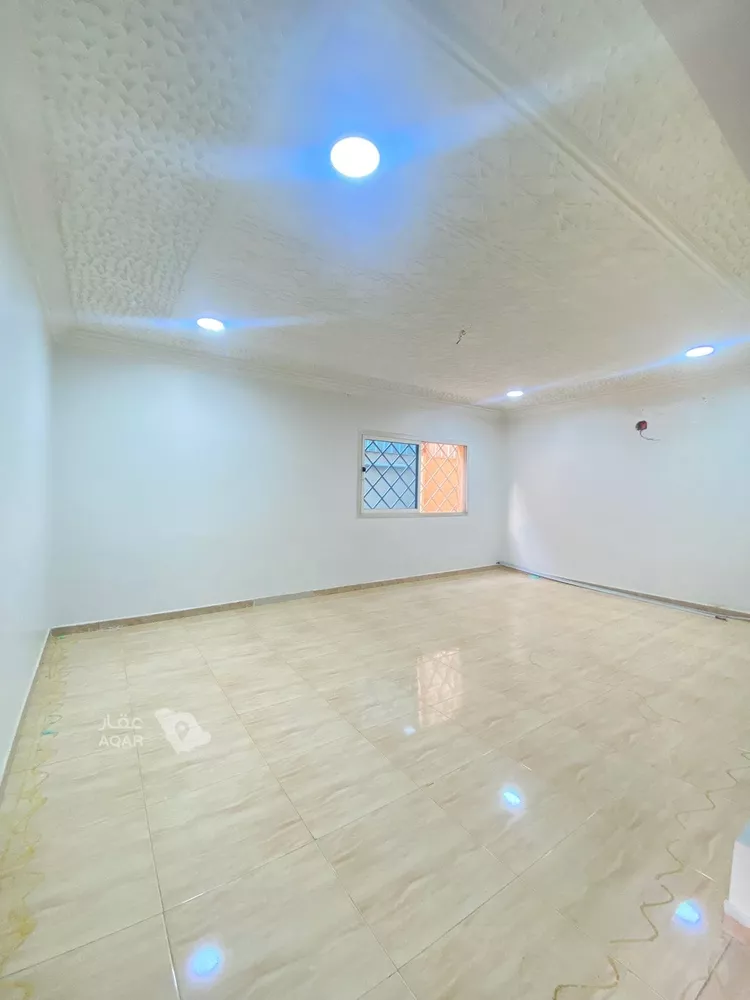 Floor for Rent in Riyadh An Nuzhah 10