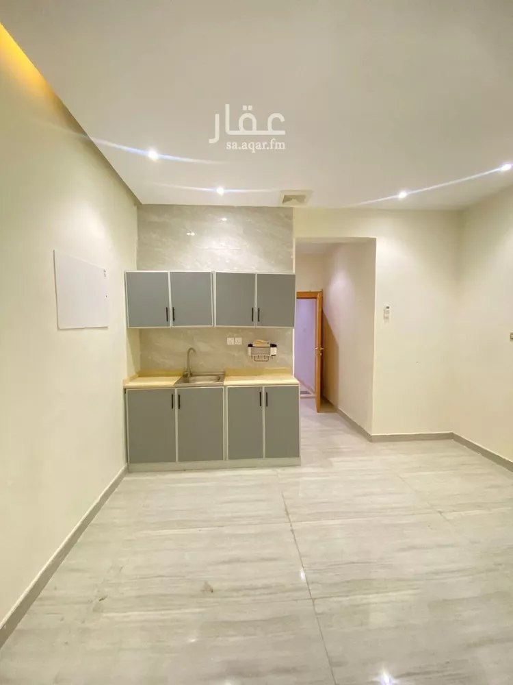 شقة للإيجار في شارع جرير بن عبدالله البجلي, حي مغرزات, مدينة الرياض, منطقة الرياض صورة 5