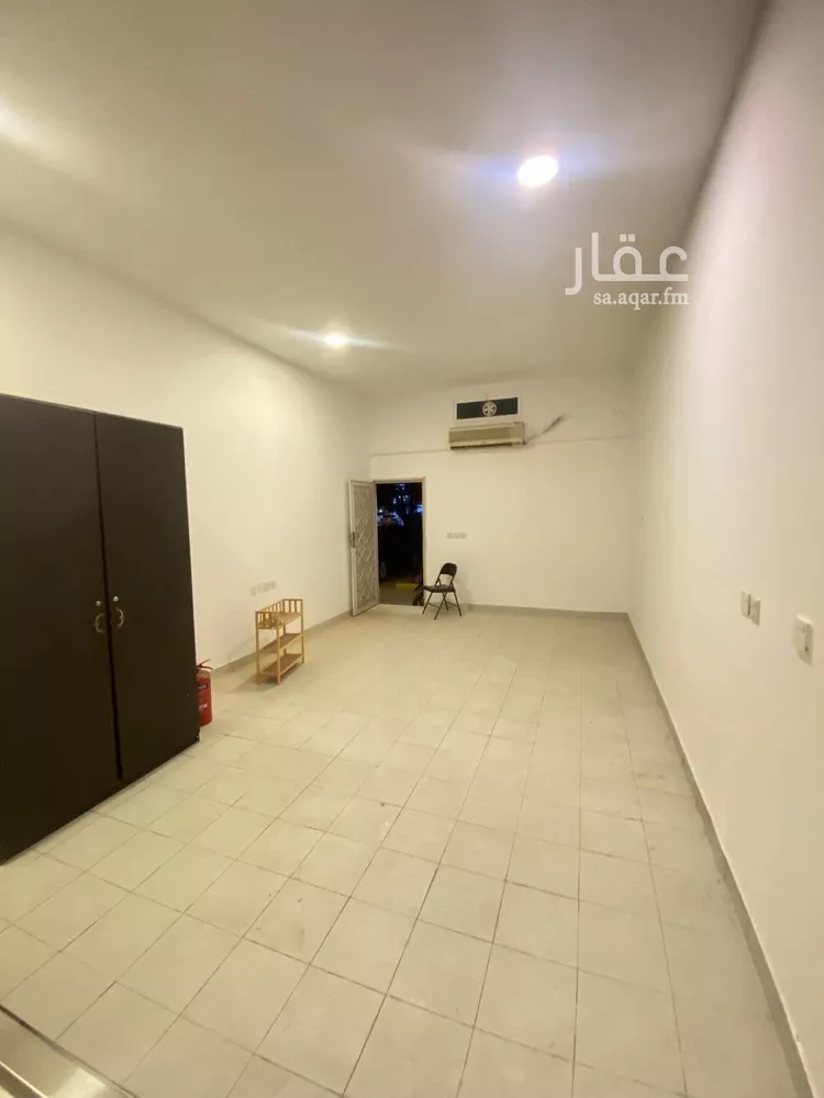 مكتب تجاري للإيجار في شارع إدريس بن عثمان, حي المصيف, مدينة الرياض, منطقة الرياض صورة 3