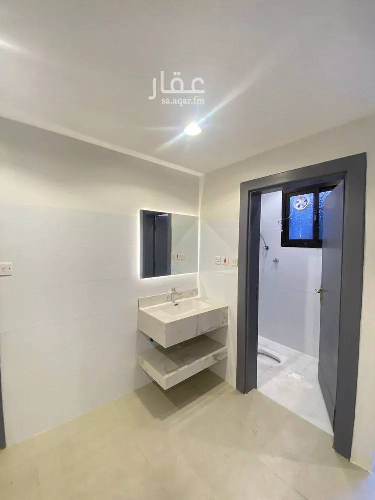 فيلا للإيجار في شارع عذبة, حي الوادي, مدينة الرياض, منطقة الرياض صورة 3