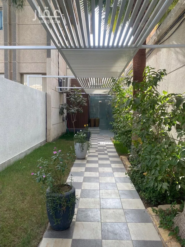 مكتب تجاري للإيجار في شارع زهير بن أبي سلمي, حي المصيف, مدينة الرياض, منطقة الرياض