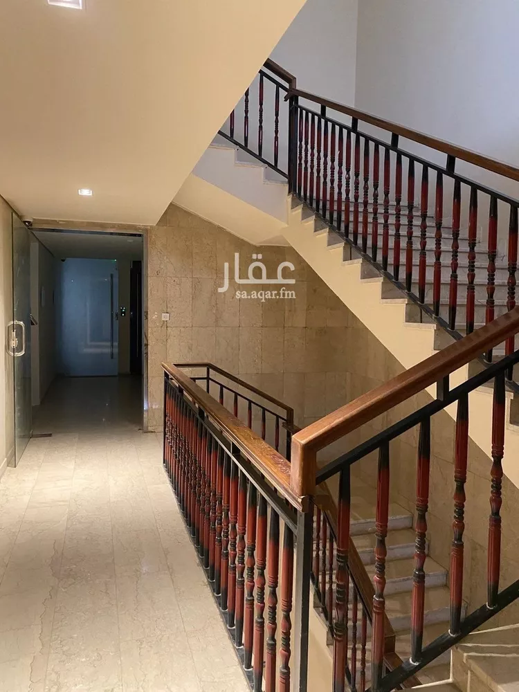 مكتب تجاري للإيجار في شارع الملك عبدالعزيز ابن عبدالرحمن سعود, حي الورود, مدينة الرياض, منطقة الرياض صورة 5