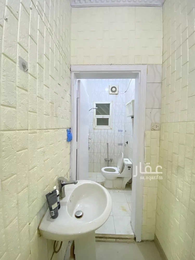 شقة للإيجار في شارع قس بن ساعدة, حي الملك فيصل, مدينة الرياض, منطقة الرياض صورة 4