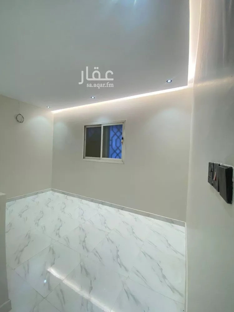 شقة للإيجار في شارع حارثة بن عدي, حي الوزارات, مدينة الرياض, منطقة الرياض 1 صورة