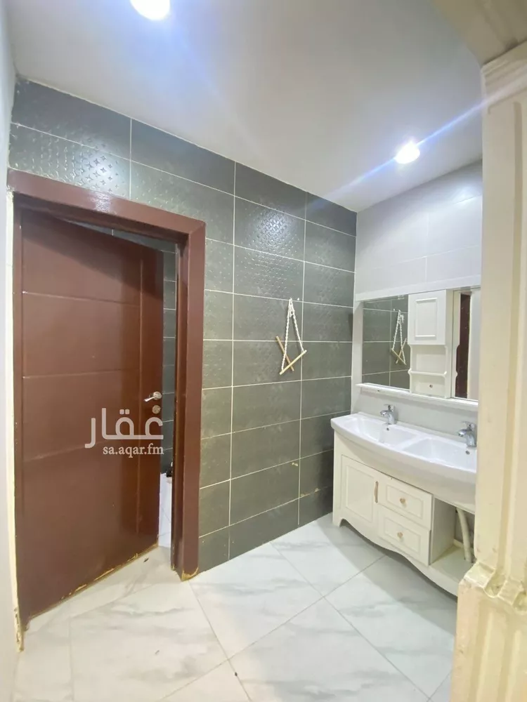 شقة للإيجار في شارع زهير بن أبى سلمى, حي المصيف, مدينة الرياض, منطقة الرياض صورة 5