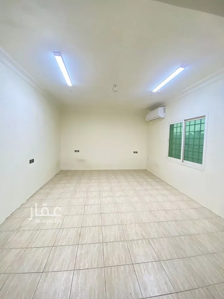 شقة للإيجار في شارع عثمان بن عيسى, حي الإزدهار, مدينة الرياض, منطقة الرياض صورة 3