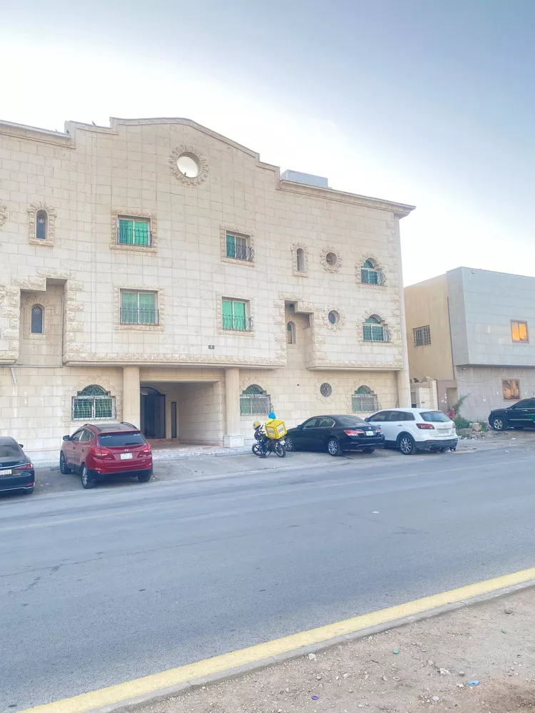 استوديو للإيجار في شارع جرير بن عبدالله البجلي, حي مغرزات, مدينة الرياض, منطقة الرياض