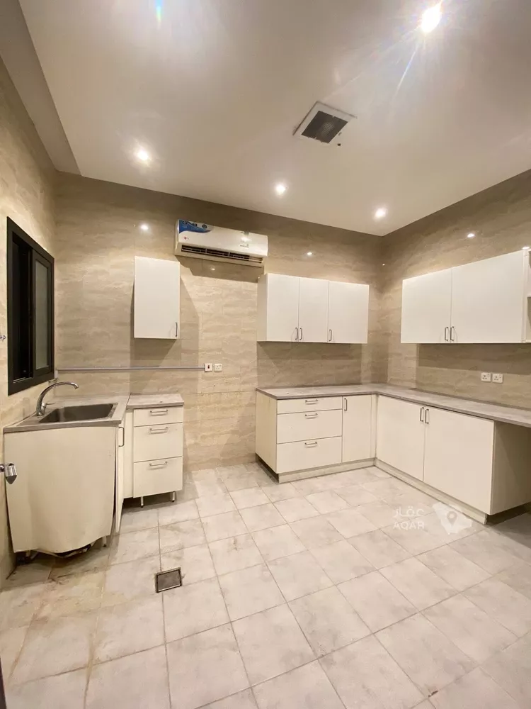 Floor for Rent in Riyadh An Narjis 8