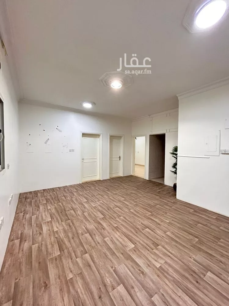 مكتب تجاري للإيجار في شارع الشيخ سلمان بن حمد آل خليفة, حي الملز, مدينة الرياض, منطقة الرياض صورة 5