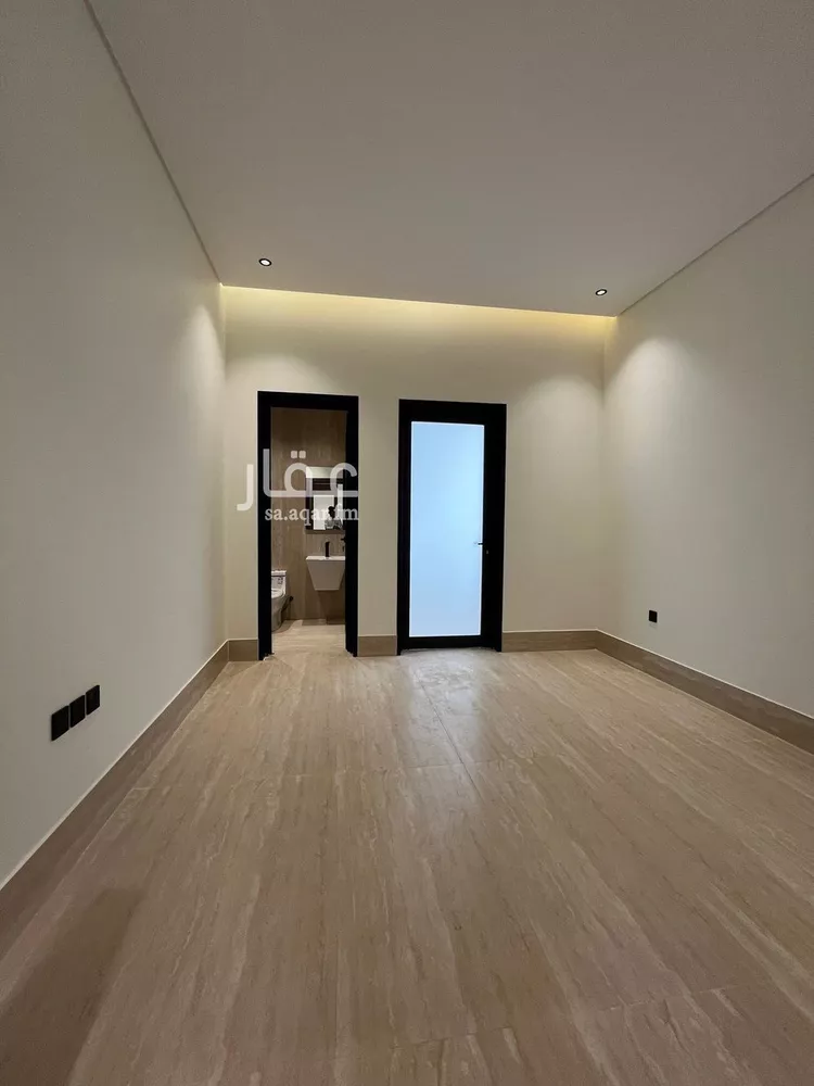 فيلا للبيع في شارع فؤاد محمد عمر توفيق, حي المهدية, مدينة الرياض, منطقة الرياض صورة 4