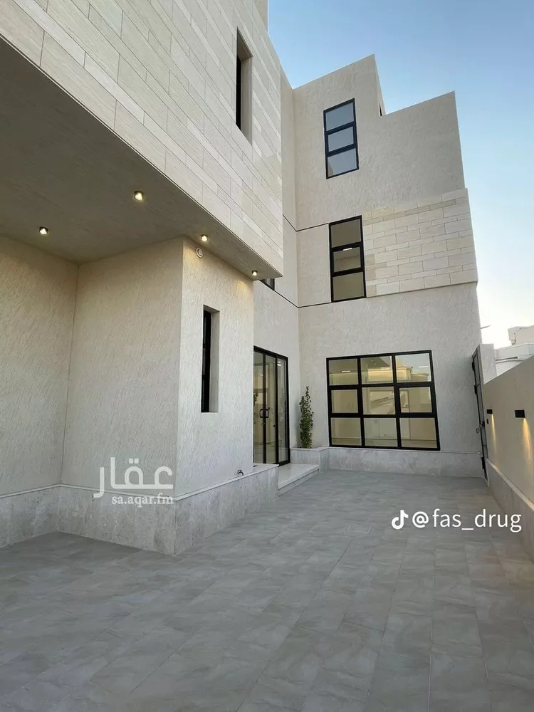 فيلا للبيع في شارع السيل الكبير, حي المهدية, مدينة الرياض, منطقة الرياض صورة 3