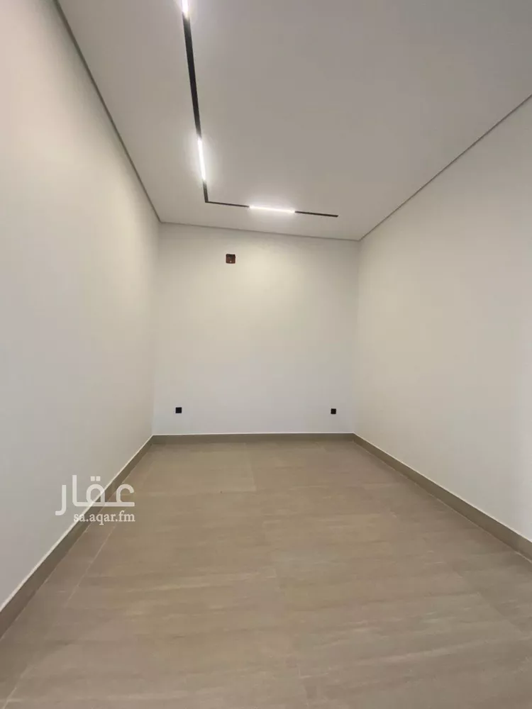 فيلا للبيع في شارع السيل الكبير, حي المهدية, مدينة الرياض, منطقة الرياض صورة 3