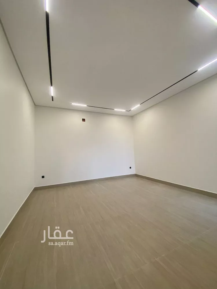 فيلا للبيع في شارع السيل الكبير, حي المهدية, مدينة الرياض, منطقة الرياض صورة 2