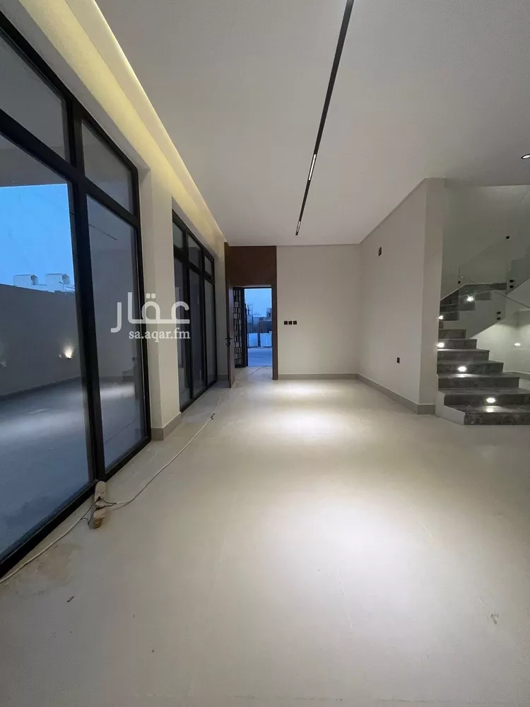 فيلا للبيع في شارع السيل الكبير, حي المهدية, مدينة الرياض, منطقة الرياض صورة 5