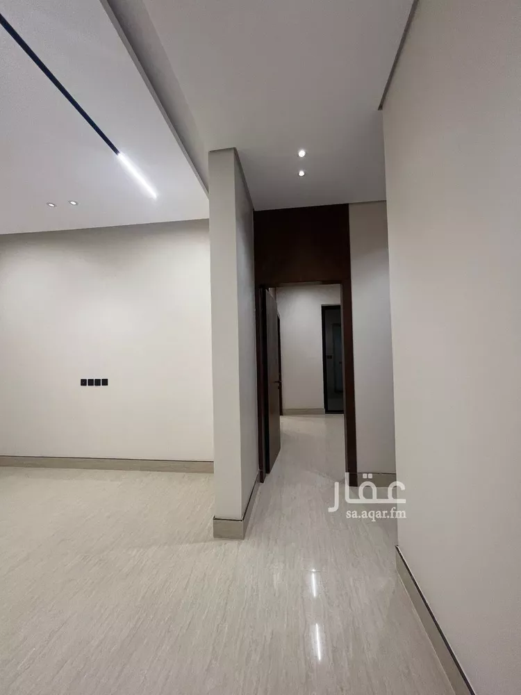 فيلا للبيع في شارع السيل الكبير, حي المهدية, مدينة الرياض, منطقة الرياض صورة 2