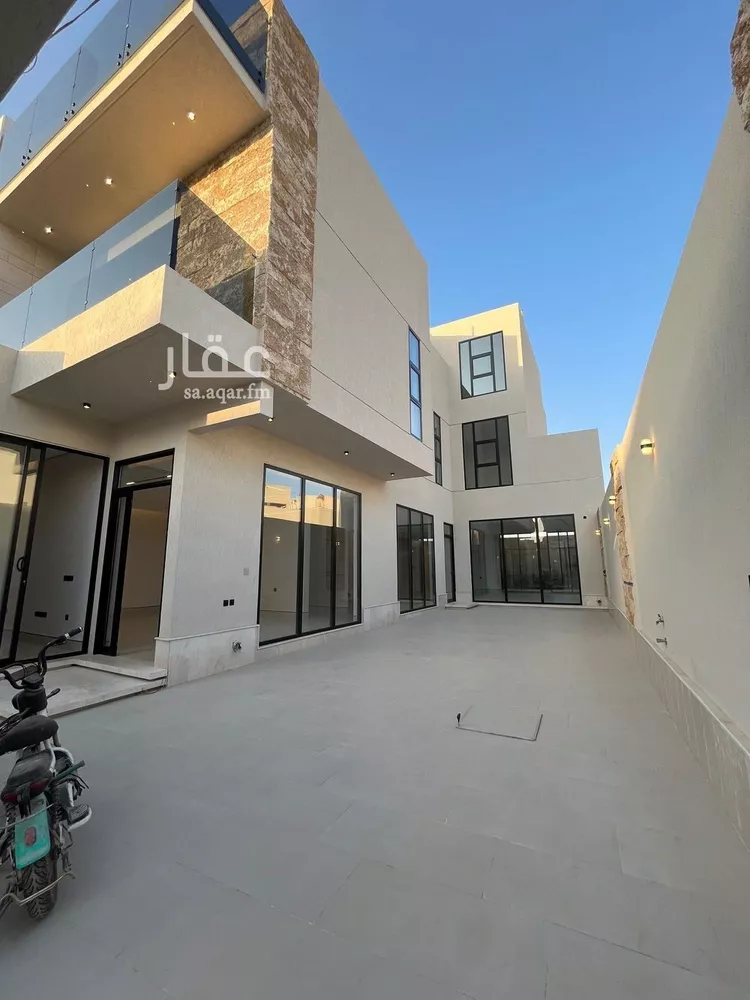 فيلا للبيع في شارع السيل الكبير, حي المهدية, مدينة الرياض, منطقة الرياض صورة 3