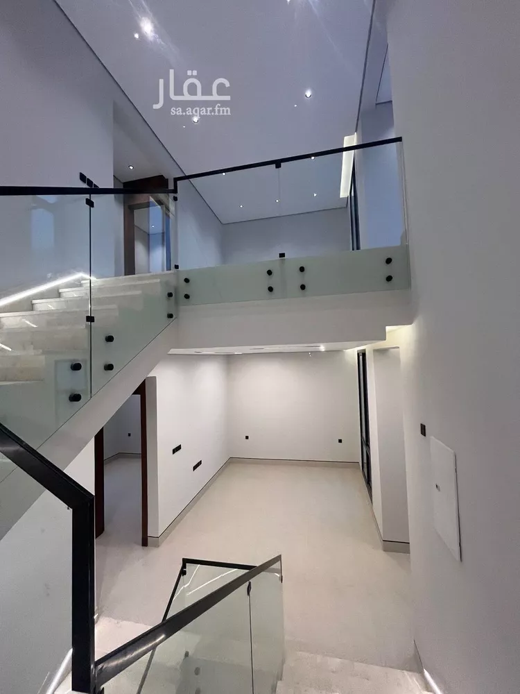 فيلا للبيع في شارع قطب الدين بن السلطان, حي المهدية, مدينة الرياض, منطقة الرياض